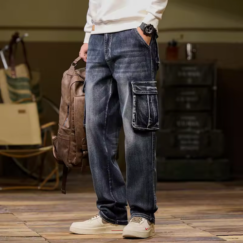 COMFORTABLE CARGO JEANS