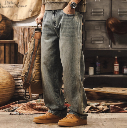 LOOSE STRAIGHT JEANS