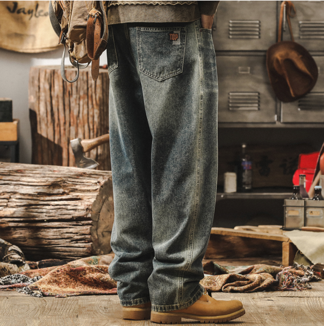 LOOSE STRAIGHT JEANS