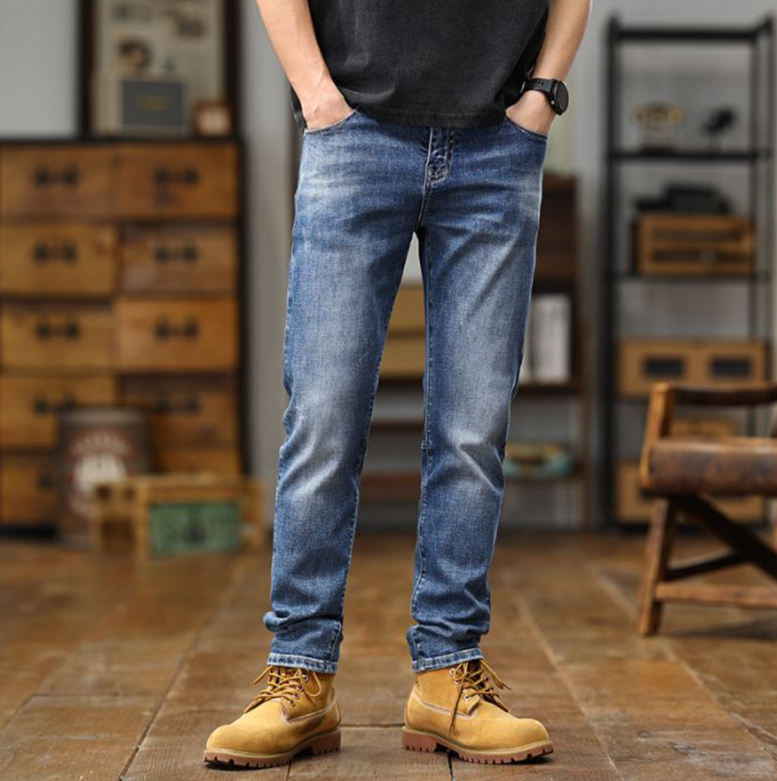 CLASSIC SLIM STRAIGHT JEANS