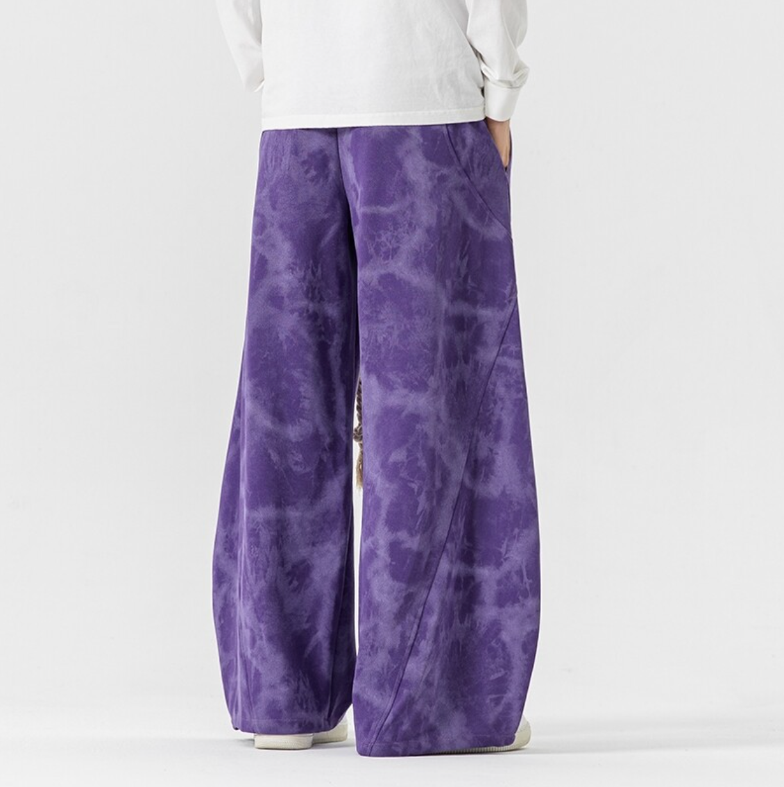 BAGGY WARM SWEATPANTS